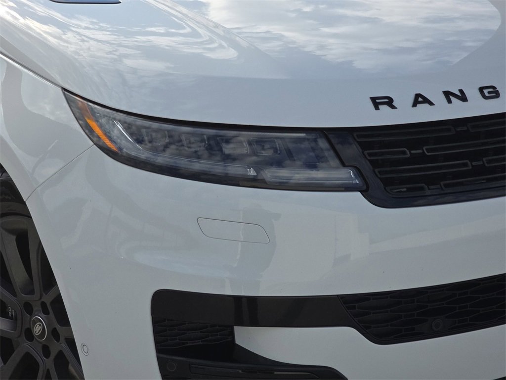 Certified 2024 Land Rover Range Rover Sport Dynamic SE image 33