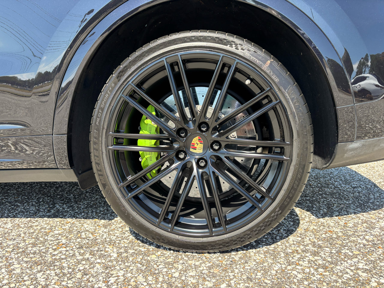 Used 2021 Porsche Cayenne Turbo S image 45