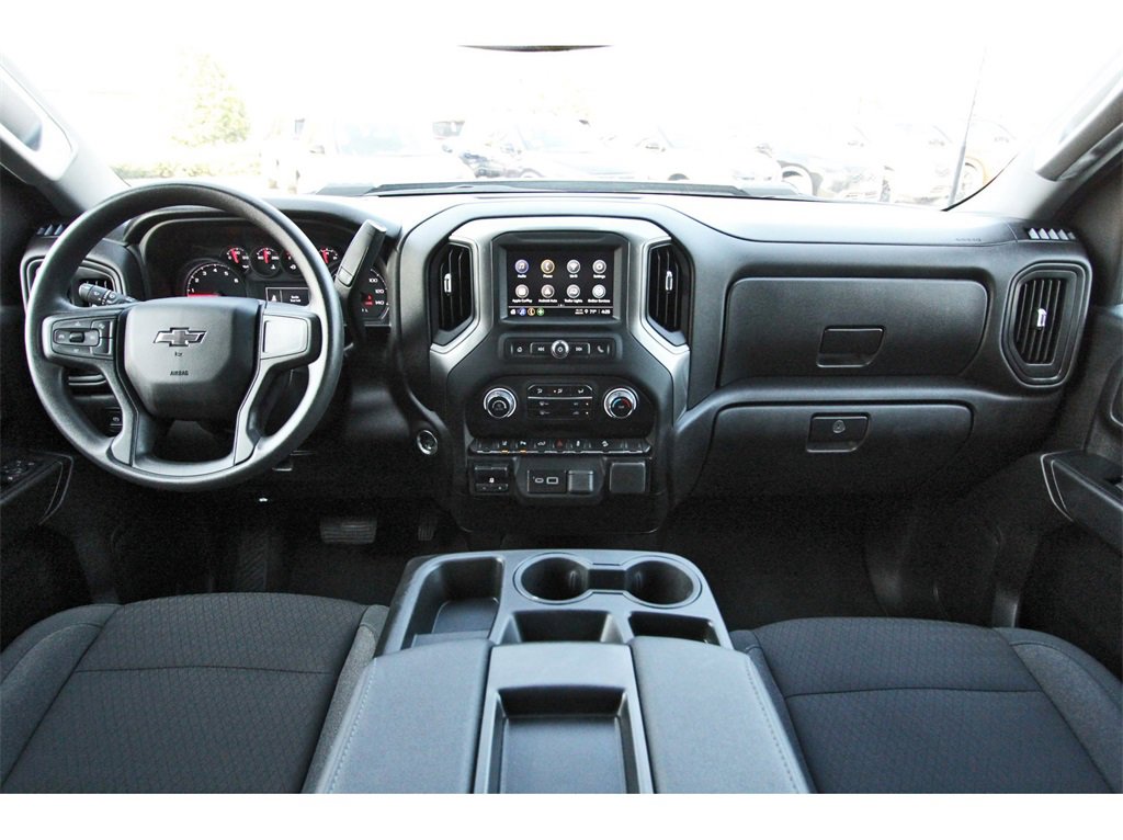 Used 2025 Chevrolet Silverado 2500 Custom w/ Custom Value Package image 7