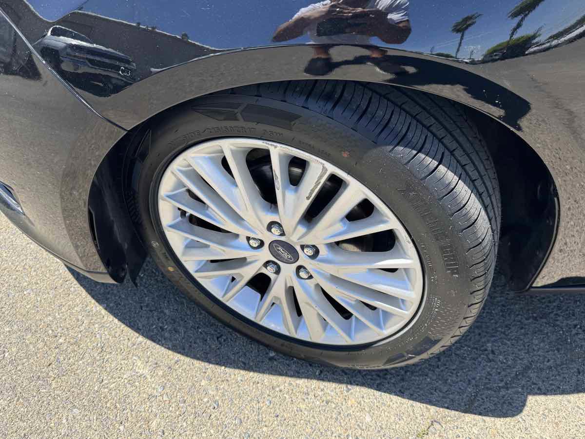 Used 2018 Ford Focus Titanium FWD image 36
