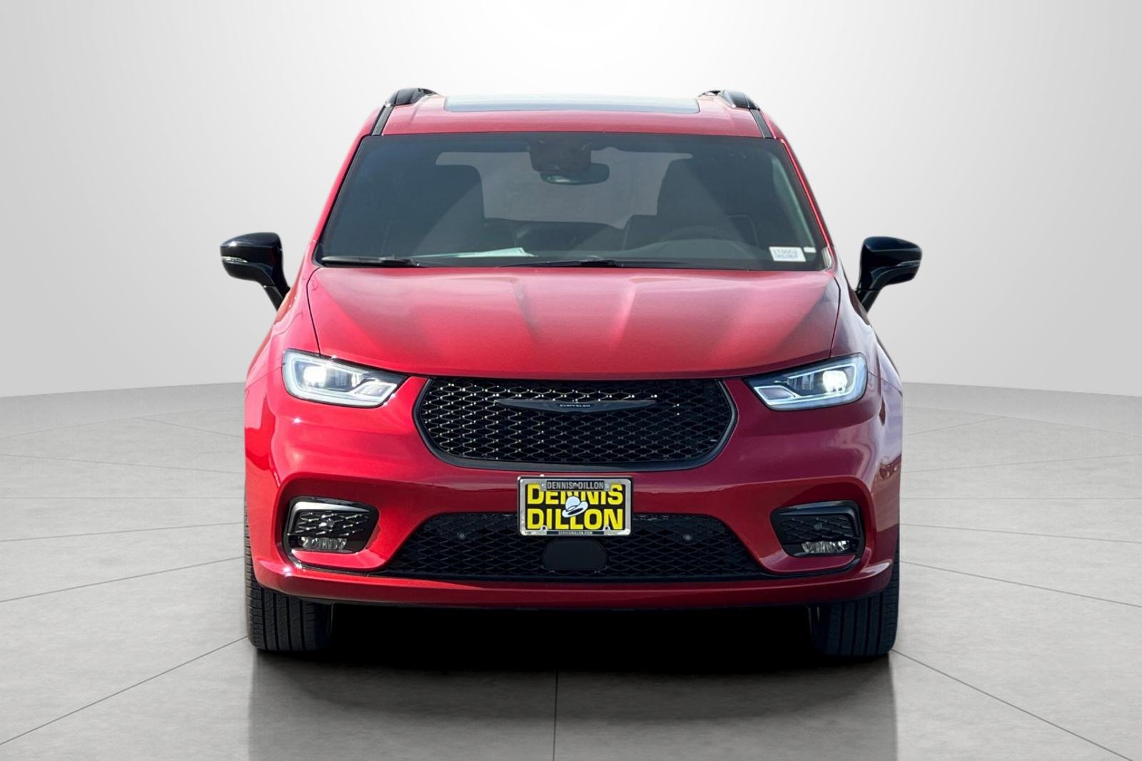 New 2026 Chrysler Pacifica Limited w/ S Appearance Package image 3