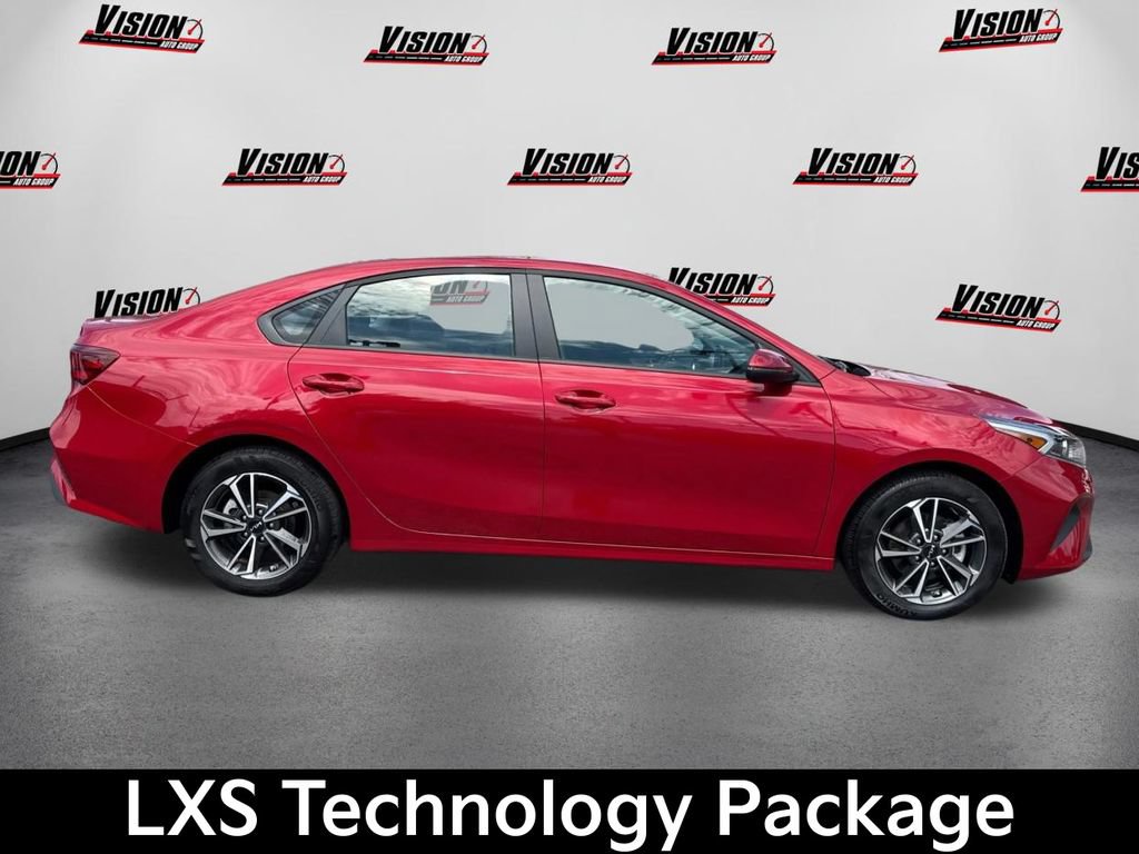 Certified 2023 Kia Forte LXS w/ LXS Technology Package FWD image 4