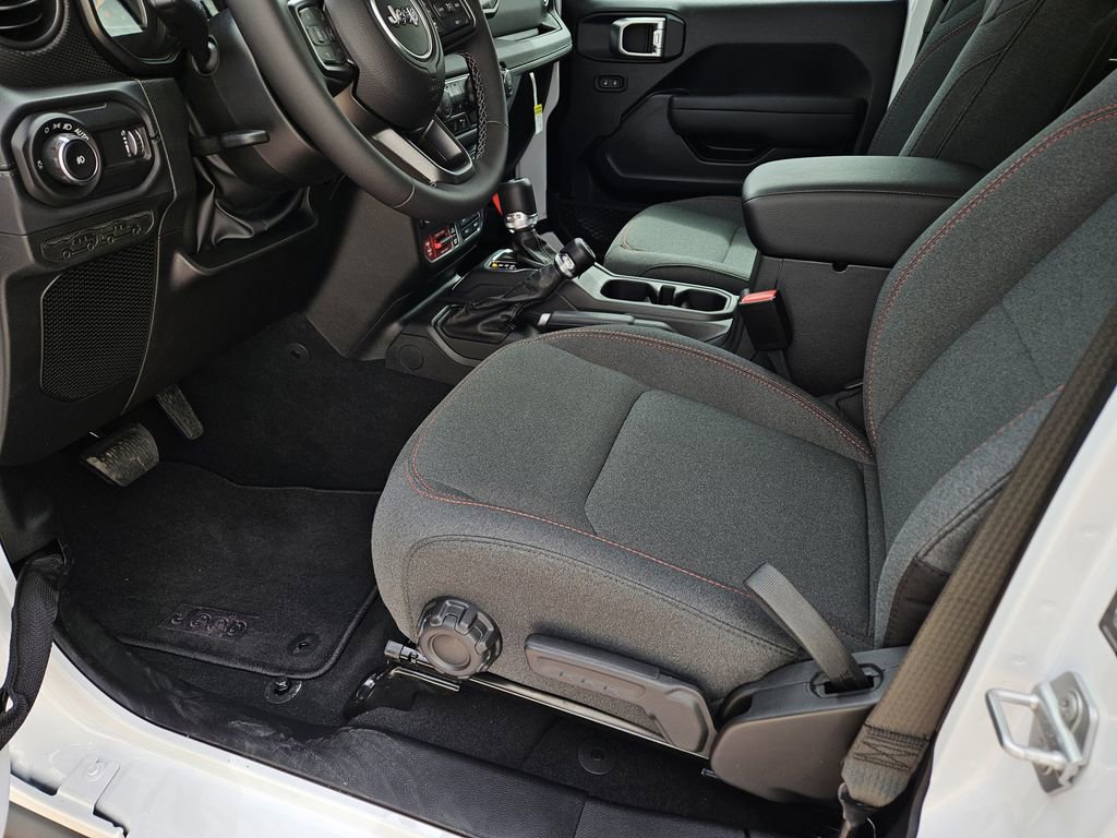 New 2026 Jeep Wrangler Unlimited Rubicon image 14