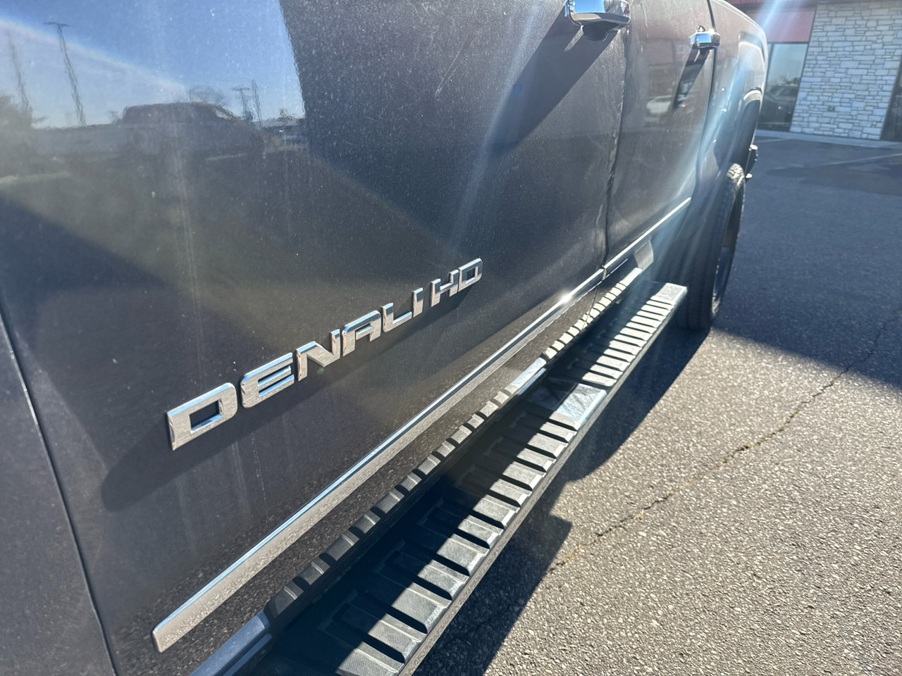 Used 2015 GMC Sierra 2500 Denali w/ Duramax Plus Package image 11