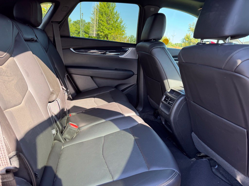 Certified 2023 Cadillac XT5 Premium Luxury w/ LPO, Floor Liner Package AWD/4WD image 12