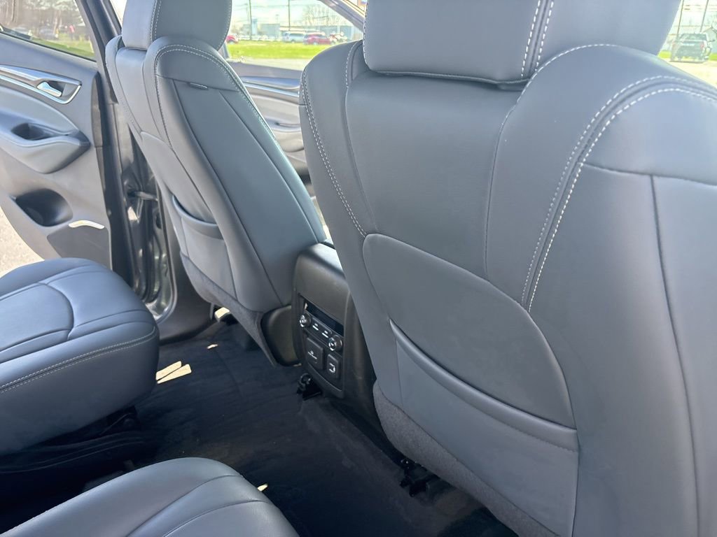 Used 2019 Buick Enclave Essence image 31