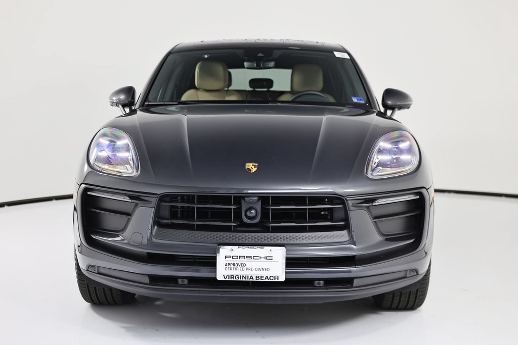 Certified 2026 Porsche Macan AWD/4WD image 10