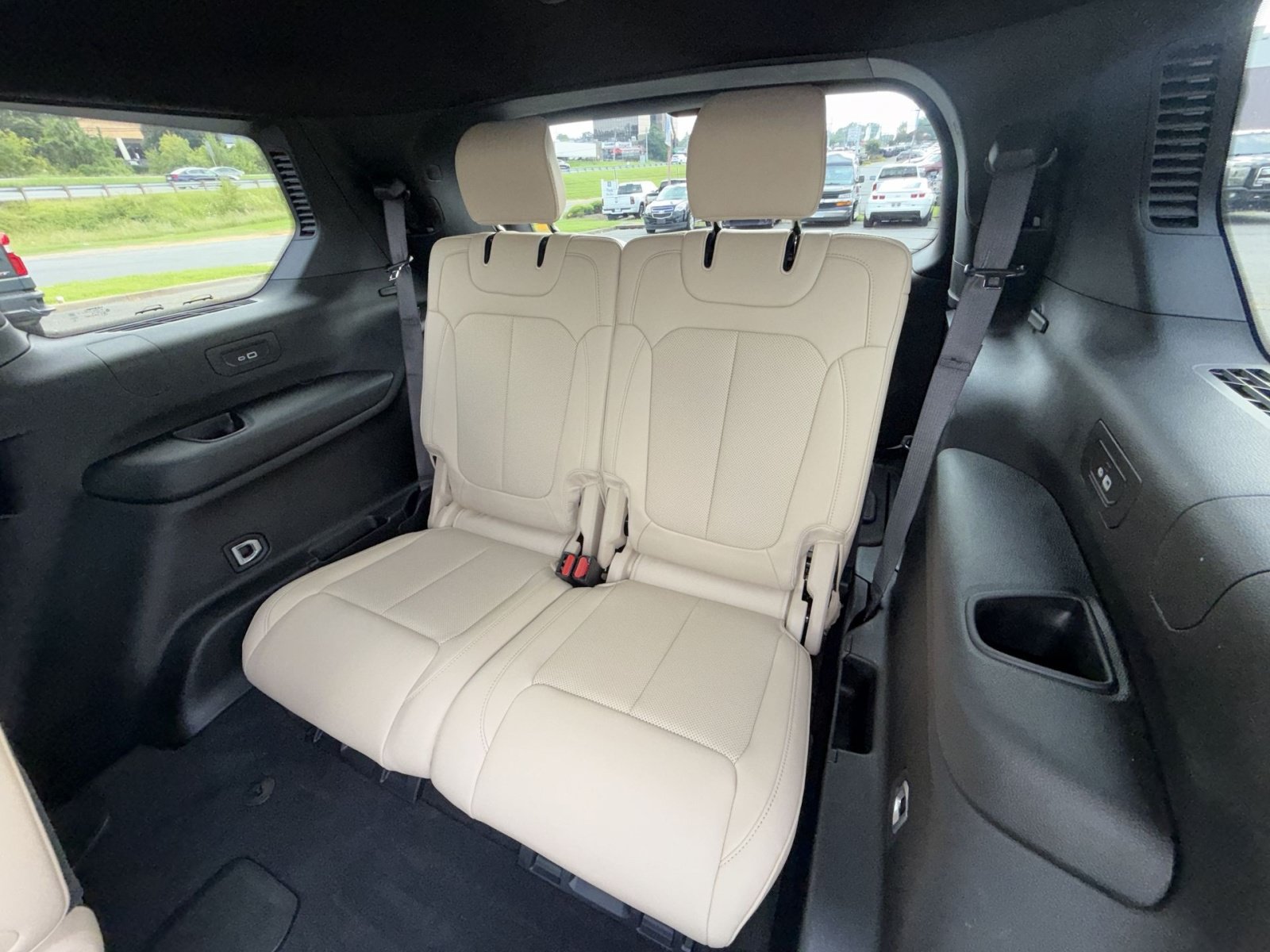 Used 2024 Jeep Grand Cherokee L Limited w/ Luxury Tech Group II AWD/4WD image 26