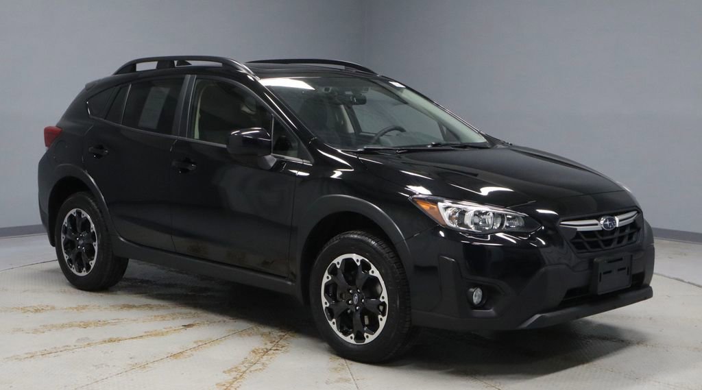 Used 2023 Subaru Crosstrek 2.0i Premium image 1