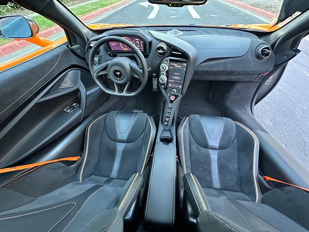 Used 2021 McLaren 720S Performance RWD image 21