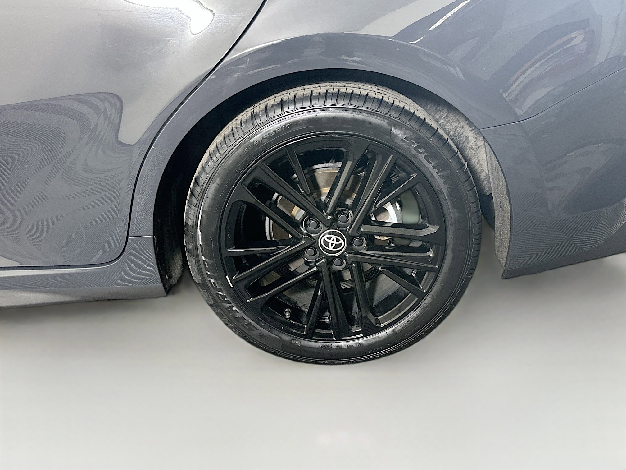 Used 2025 Toyota Camry SE image 11