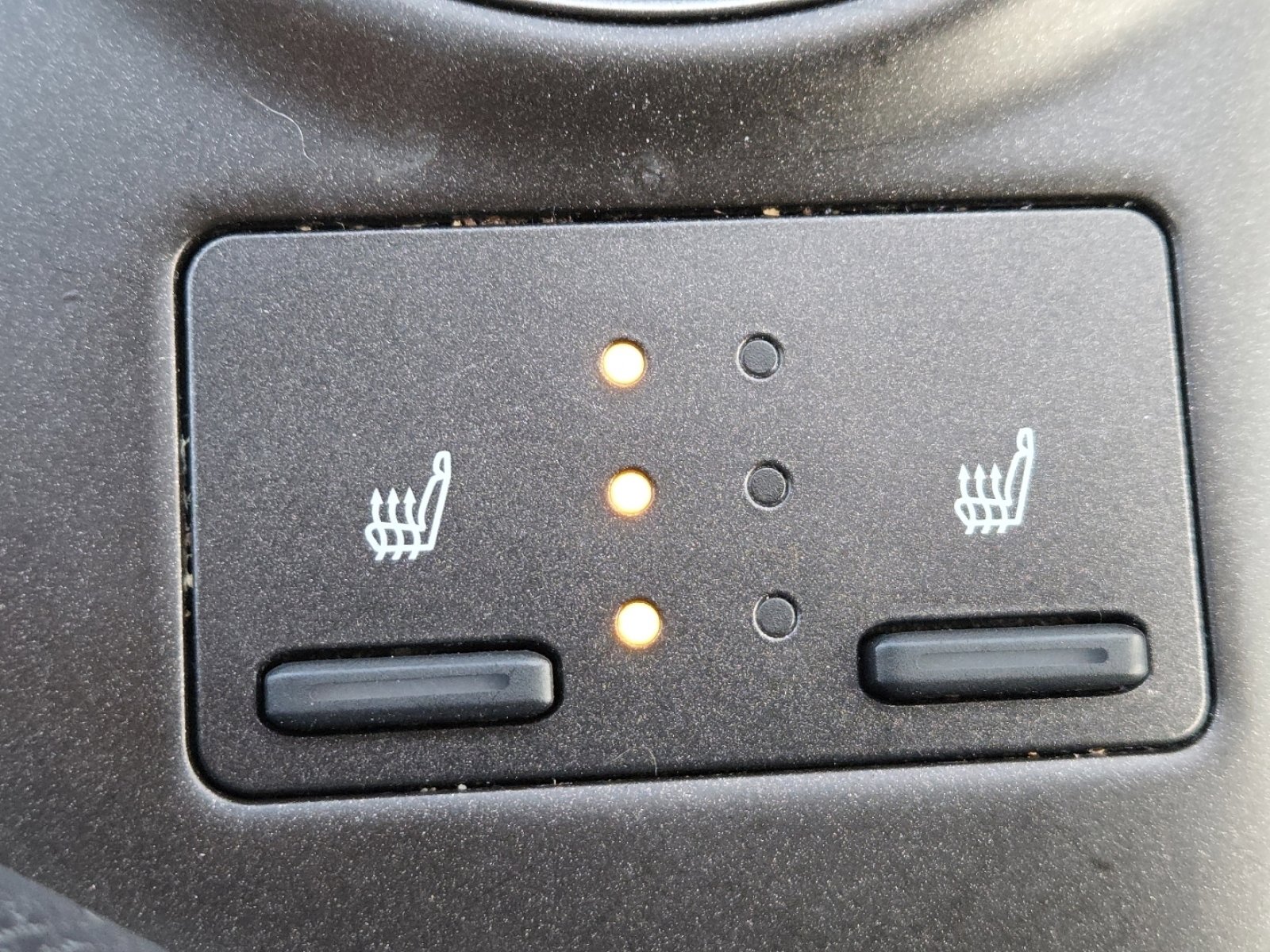 Used 2023 Toyota Camry XSE image 5