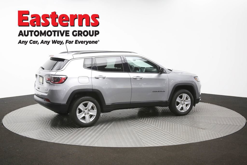 Used 2022 Jeep Compass Latitude w/ Convenience Group AWD/4WD image 42