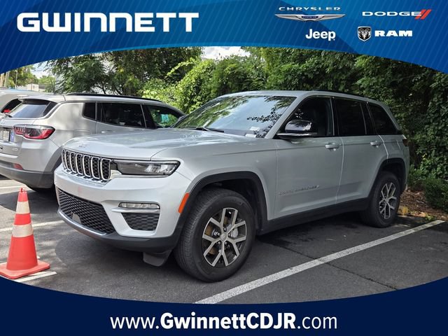 Used 2025 Jeep Grand Cherokee Limited RWD image 1