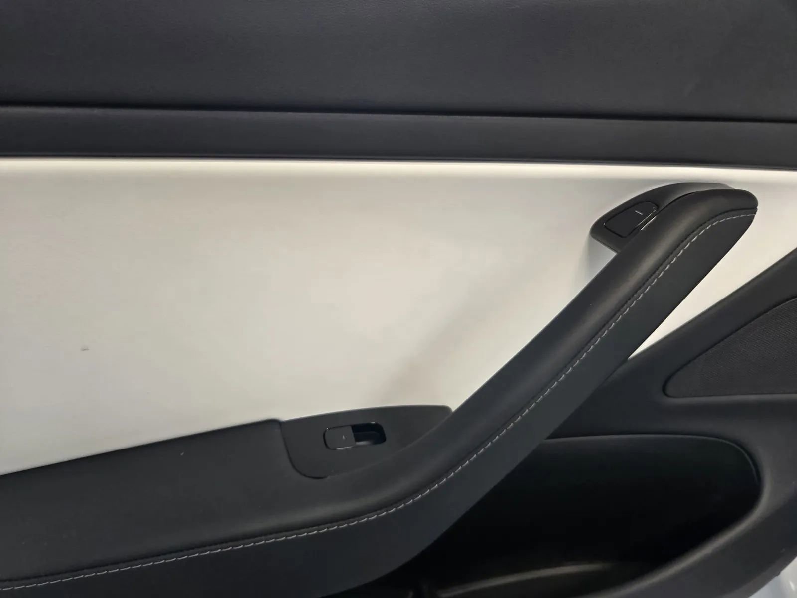 Used 2020 Tesla Model 3 Long Range image 11