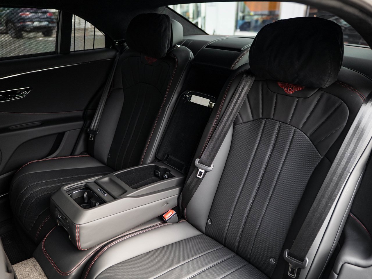 Used 2024 Bentley Flying Spur S V8 image 33