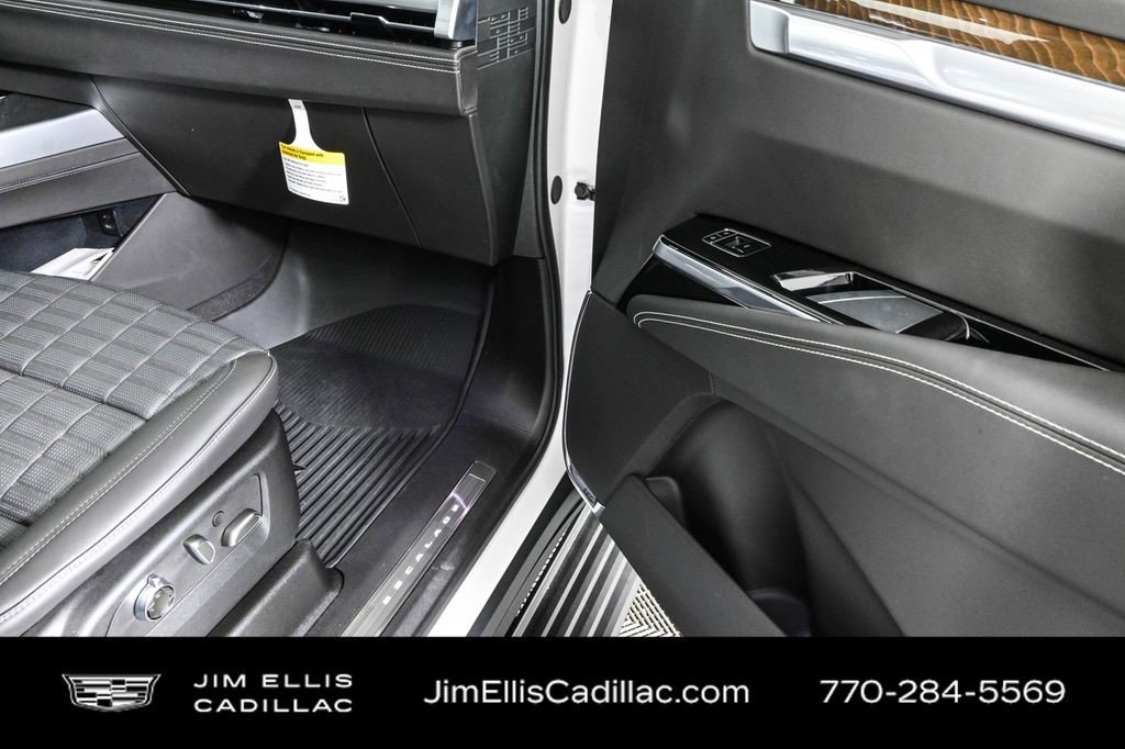 Certified 2025 Cadillac Escalade Sport Platinum w/ LPO, Floor Liner Package image 22
