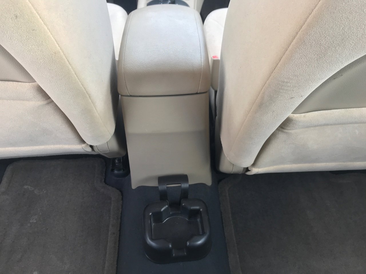 Used 2010 Kia Optima LX image 18