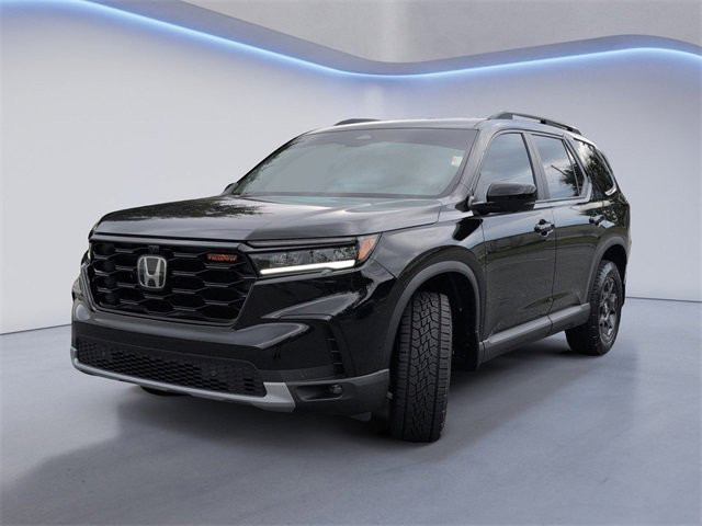 New 2025 Honda Pilot TrailSport image 11