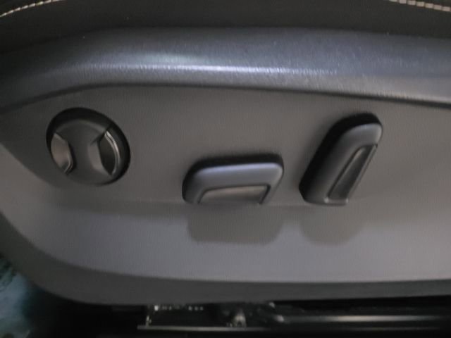 Certified 2022 Volkswagen Taos SE AWD/4WD image 14