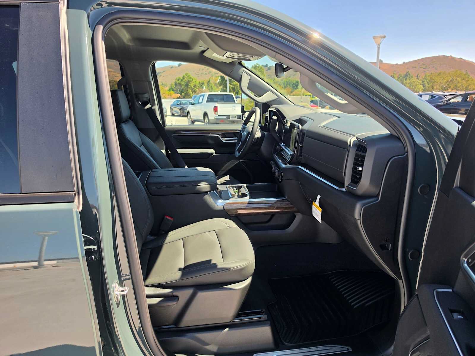 New 2026 Chevrolet Silverado 2500 LT w/ Trail Boss Package AWD/4WD image 10