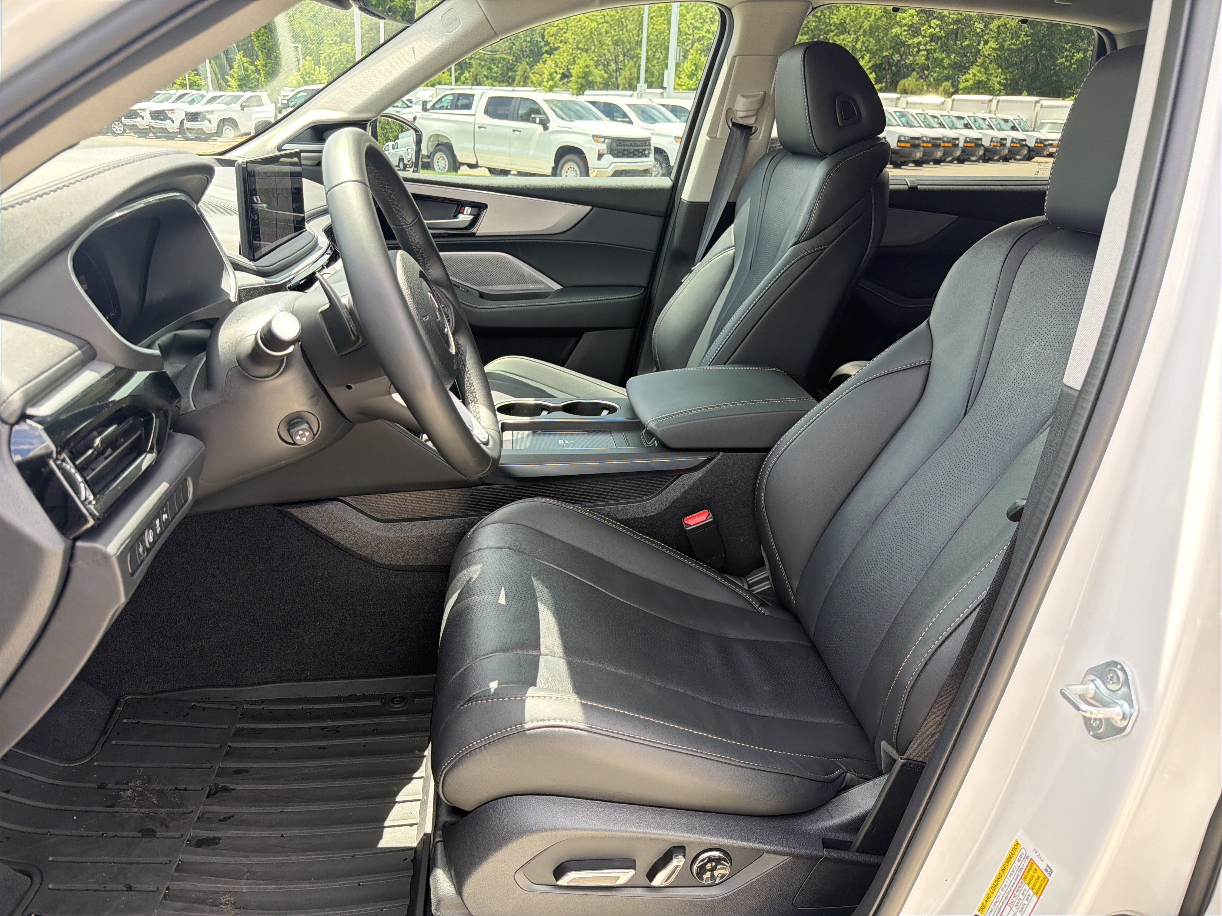 Certified 2026 Acura MDX FWD w/ Technology Package image 16