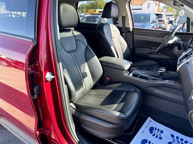 Used 2023 Kia Sorento S w/ Panoramic Sunroof Package image 26
