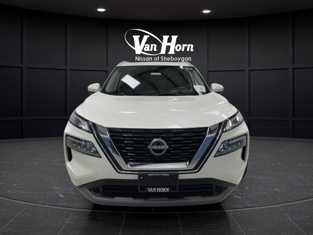 Used 2023 Nissan Rogue SV w/ SV Premium B Package image 11