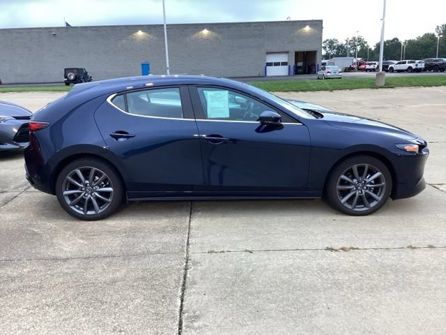 Used 2023 MAZDA MAZDA3 s FWD image 10