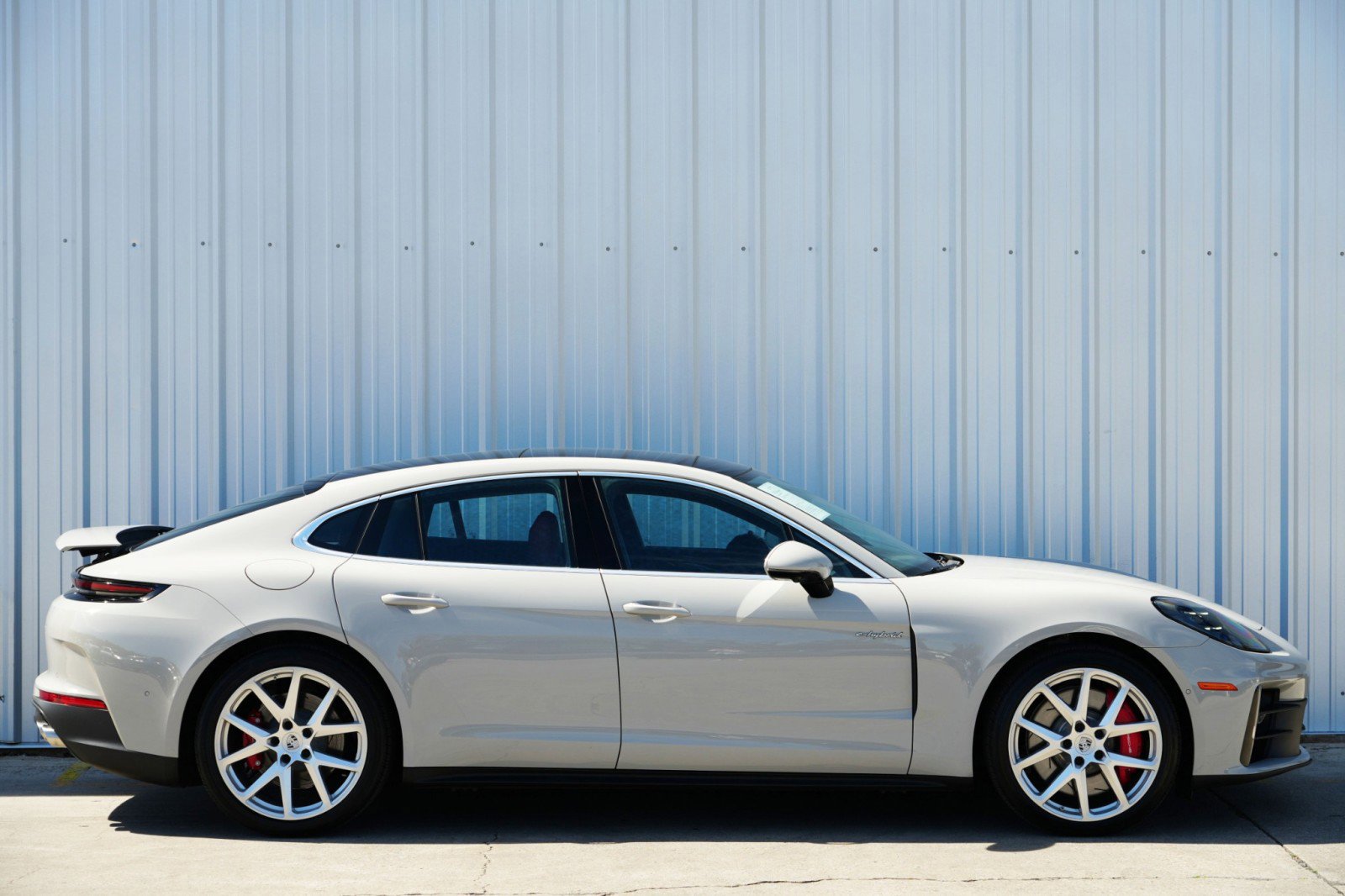 Used 2025 Porsche Panamera 4S w/ Premium Package image 56