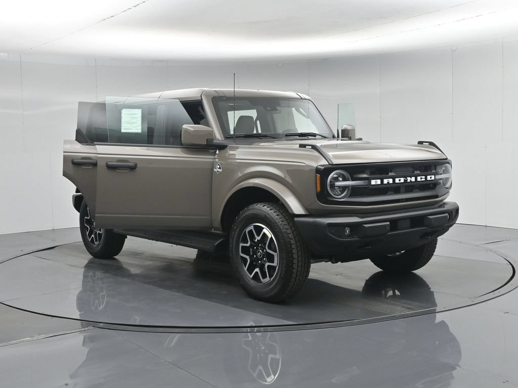 New 2026 Ford Bronco Outer Banks AWD/4WD image 32