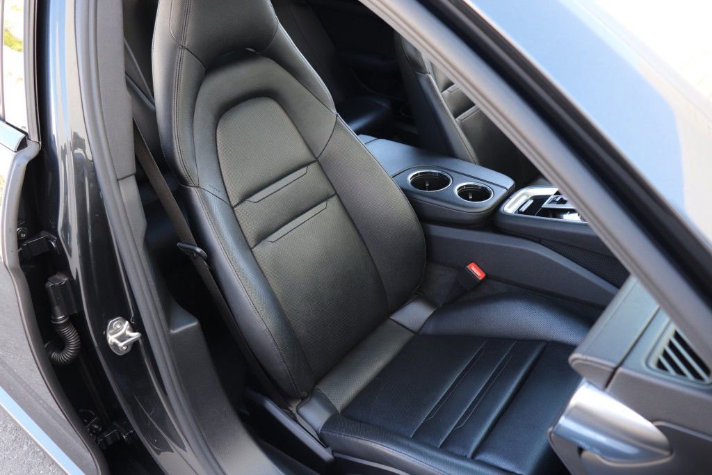 Used 2018 Porsche Panamera 4S w/ Premium Package Plus AWD/4WD image 33