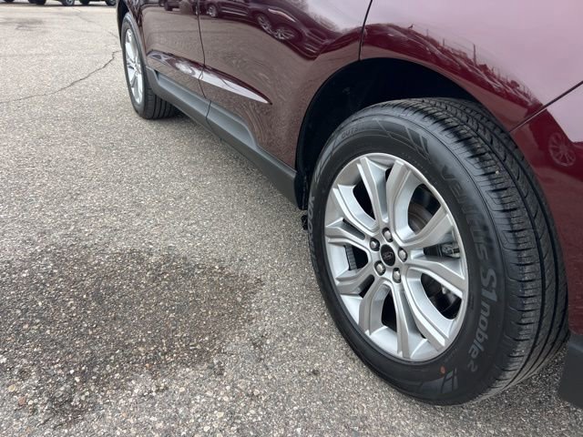 Certified 2024 Ford Edge Titanium w/ Equipment Group 301A image 27