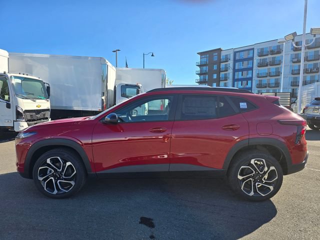 New 2026 Chevrolet Trax RS w/ Sunroof Package FWD image 2