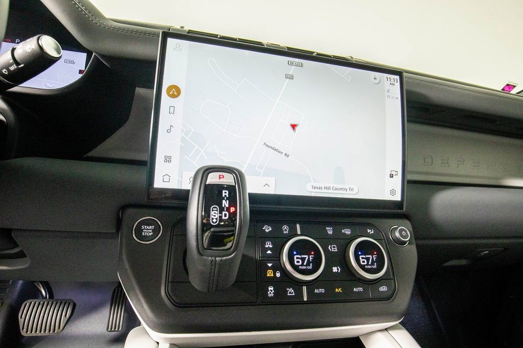 Used 2026 Land Rover Defender 130 S image 28