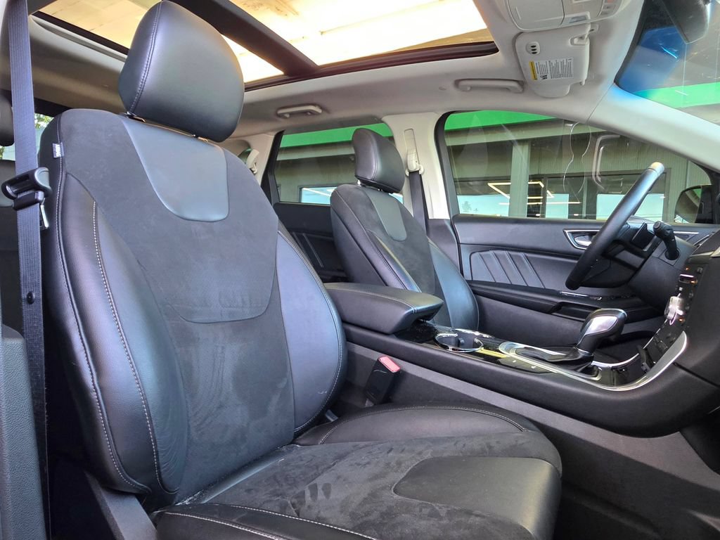 Used 2017 Ford Edge Sport w/ Equipment Group 401A AWD/4WD image 26