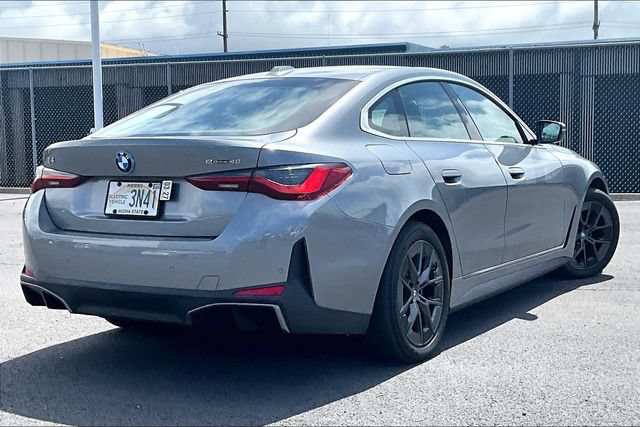 Used 2023 BMW i4 eDrive40 RWD image 2