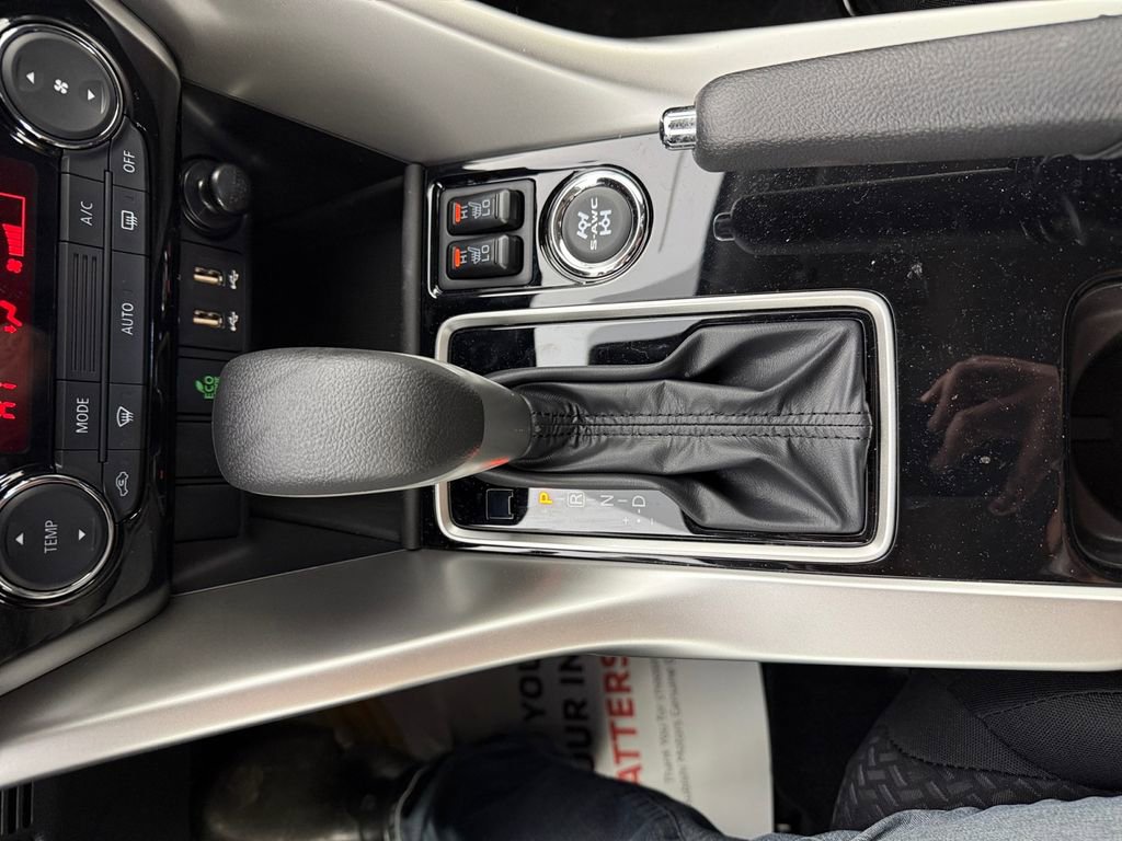 New 2026 Mitsubishi Eclipse Cross LE image 20