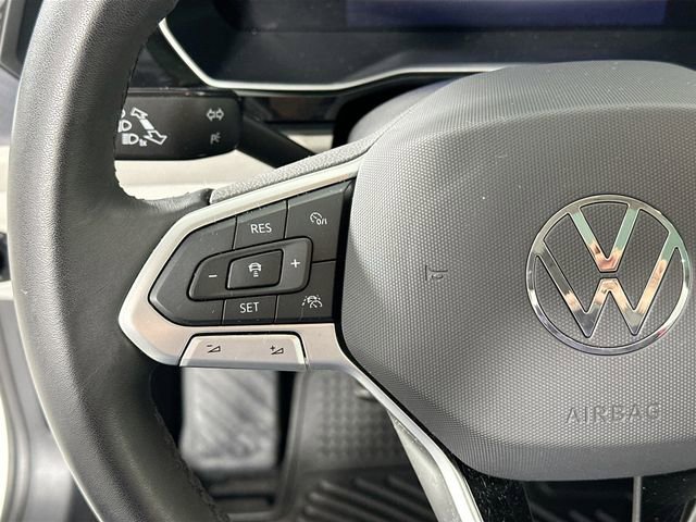 Used 2024 Volkswagen Jetta SE w/ Panoramic Sunroof Package image 22