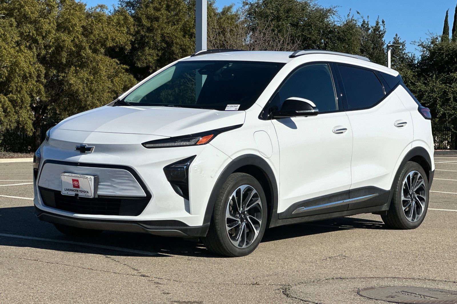 Used 2022 Chevrolet Bolt EUV Premier w/ Super Cruise Package image 8