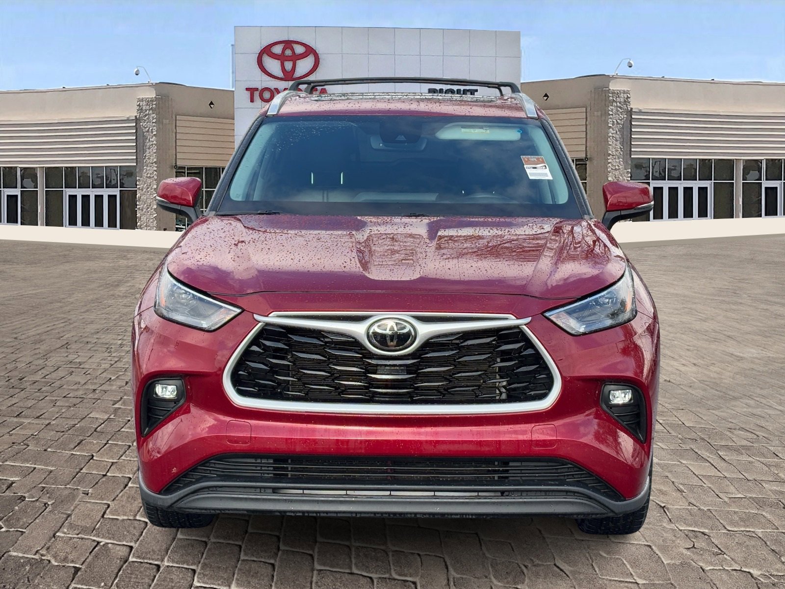 Certified 2023 Toyota Highlander XLE image 7