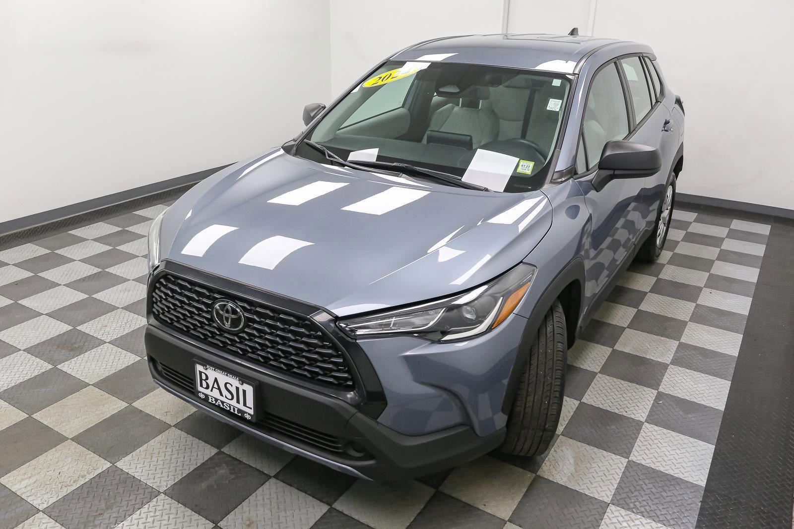 Used 2024 Toyota Corolla Cross L image 6