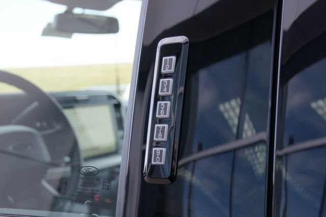 New 2026 Ford F350 XLT w/ XLT Premium Package AWD/4WD image 16
