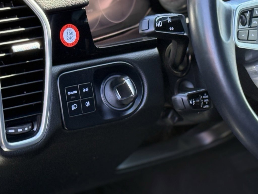 Used 2023 Porsche Cayenne image 19