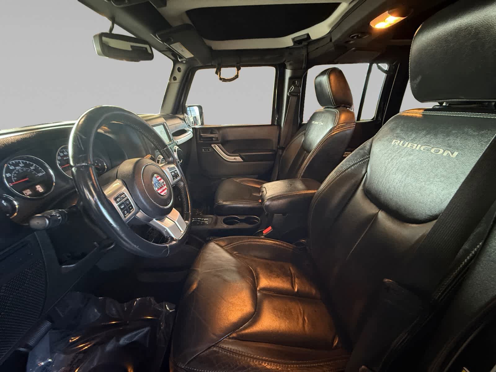 Used 2015 Jeep Wrangler Unlimited Rubicon AWD/4WD image 11