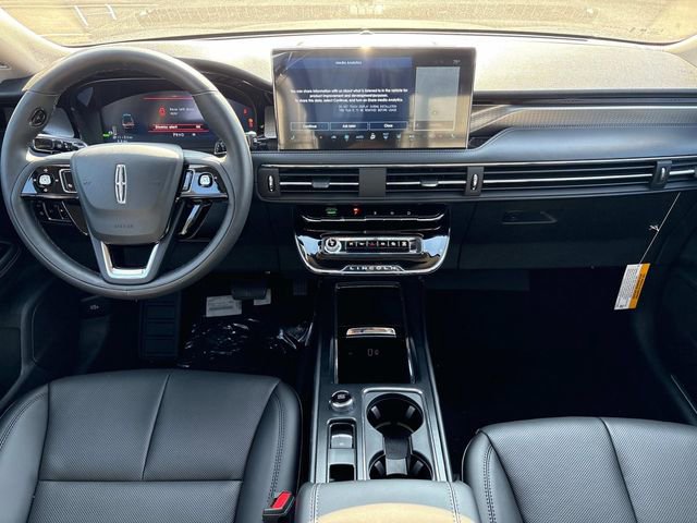 New 2025 Lincoln Corsair Grand Touring image 16