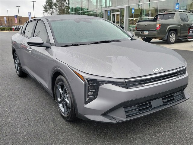 New 2025 Kia K4 LXS image 3