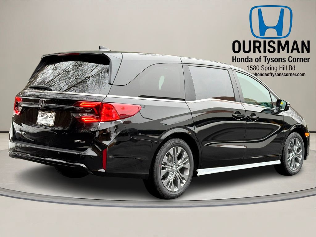 New 2026 Honda Odyssey Touring image 3