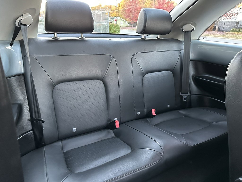 Used 2010 Volkswagen Beetle Coupe image 21