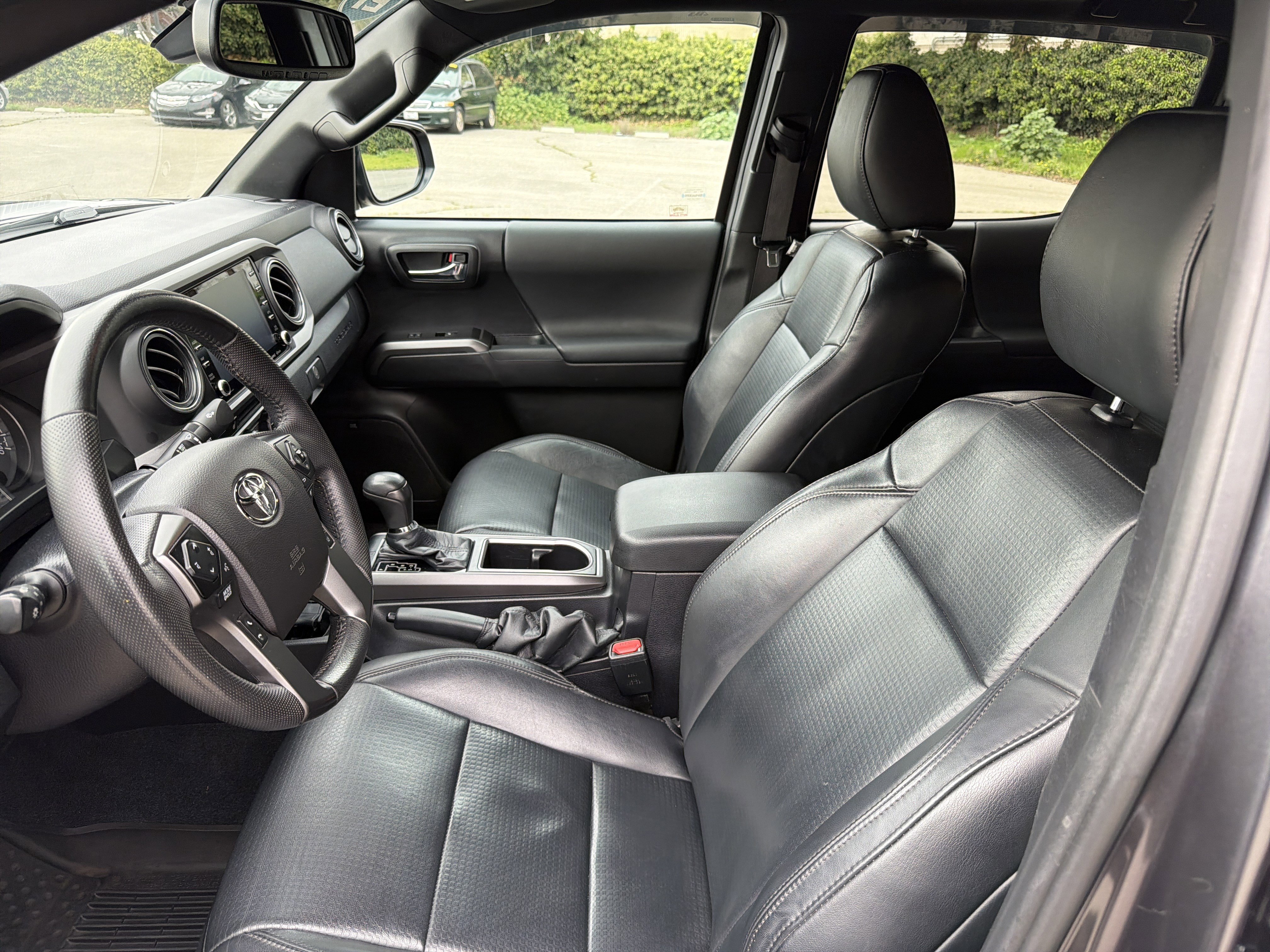 Used 2021 Toyota Tacoma TRD Off-Road image 15